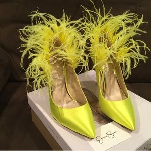 Jessica Simpson Feather Pumps sz 7